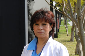 Clara Inés Flórez posa en el recinto hospitalario