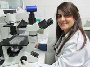  La investigadora de la Facultad de Farmacia de la Universidad de Sevilla Marina Sánchez-Hidalgo es una de las  responsables del estudio