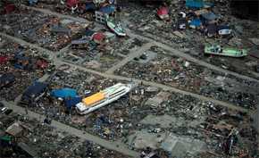 El 11 de marzo de 2011 el gran tsunami ocurrido tras el terremoto de magnitud 9 en Japón provocó más de 20.000 muertos y cuantiosos daños materiales. / Official U.S Navy page