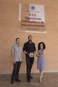 Los investigadores de la UGR que han llevado a cabo este trabajo. De izquierda a derecha, Pedro Castillo, Antonio Fernández Ares y María Isabel García.