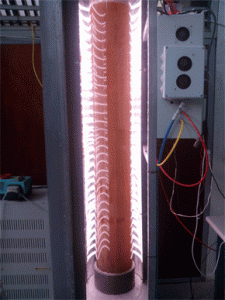 Fotobiorreactor en columna de burbujeo con iluminación LED. Dispositivo utilizado en los ensayos