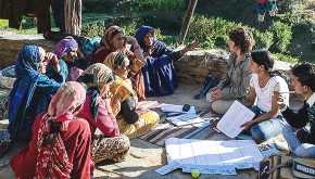Grupo de discusión con mujeres de Uttarkhand, India. Autor: David Tarrasón