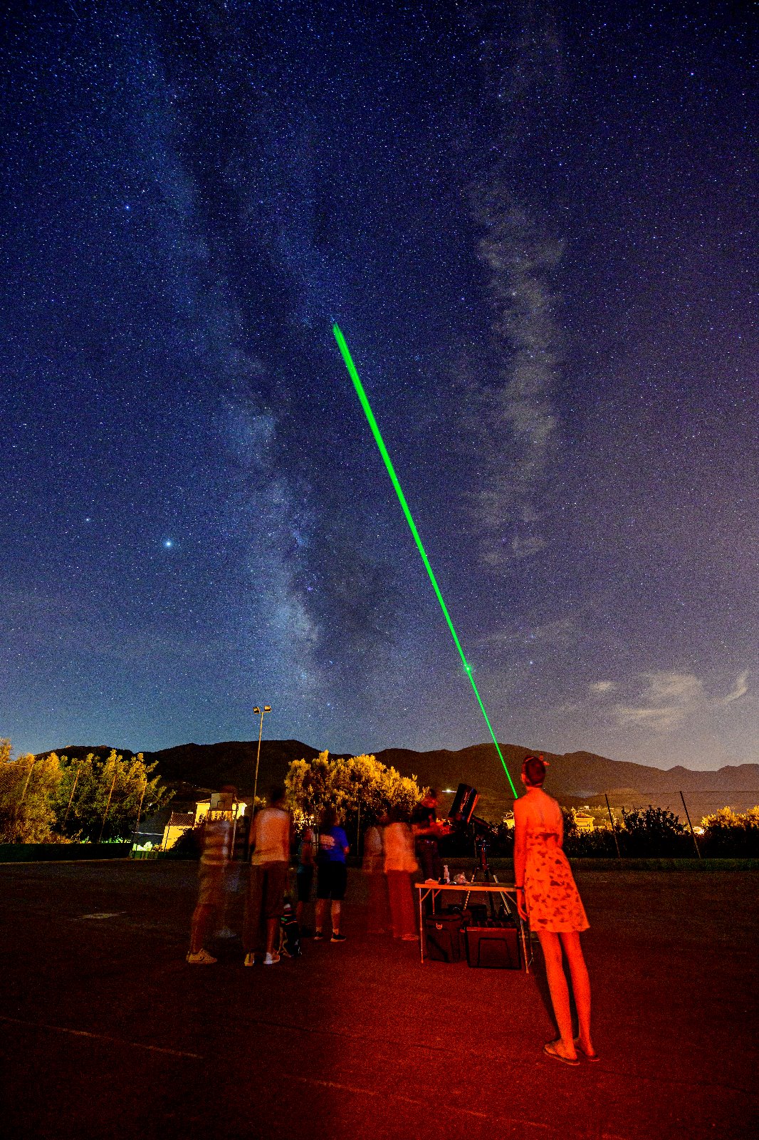 Fotografía de una observación astronómica en El Valle (Granada).