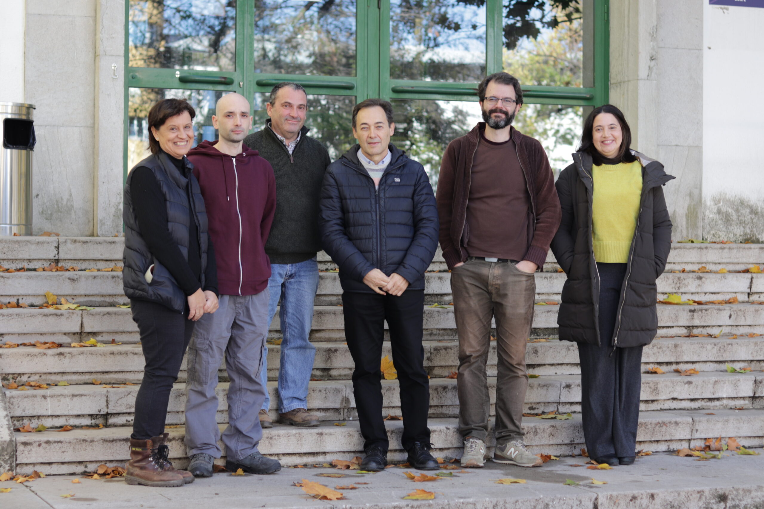 Equipo de investigadores de los departamentos de Ingeniería Electrónica y de Computadores y Zoología de la Universidad de Córdoba,