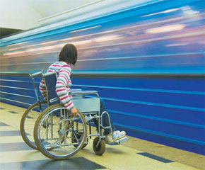 Un estudio de la Universidad de Sevilla ha intentado visibilizar las barreras no físicas que afrontan estudiantes universitarios con discapacidad. / INE